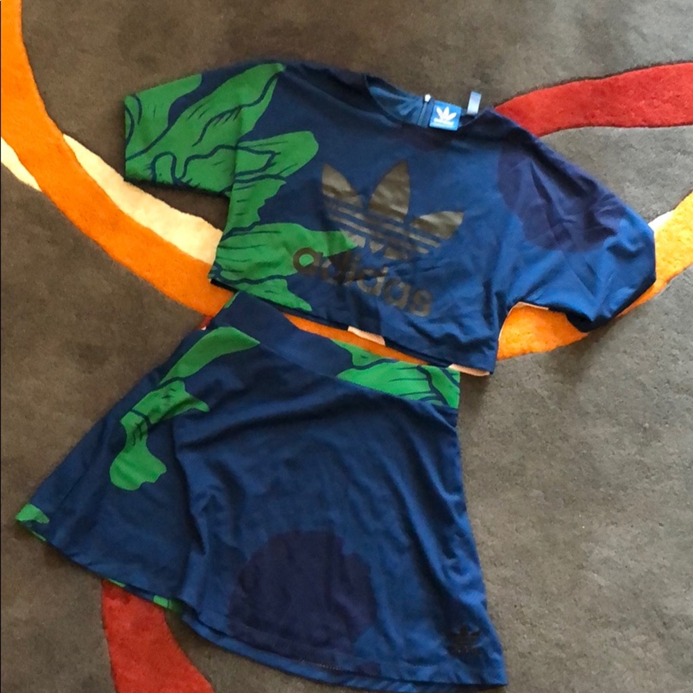 Two piece Adidas Originals jungle print set